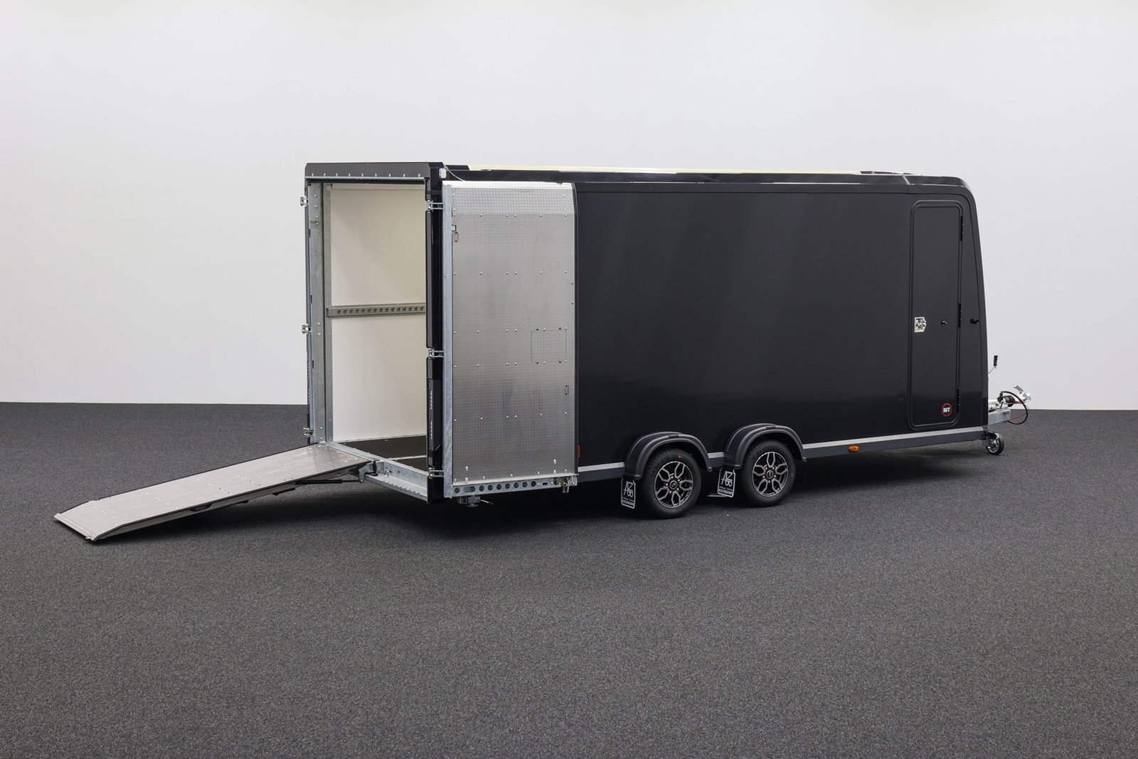 Brian James Box Van 600 509x193x201cm 3.500kg | Kofferanhänger