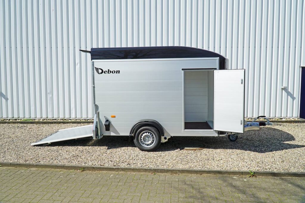 Debon Roadster C300 Alu 303x150x197cm 1.300kg | Kofferanhänger