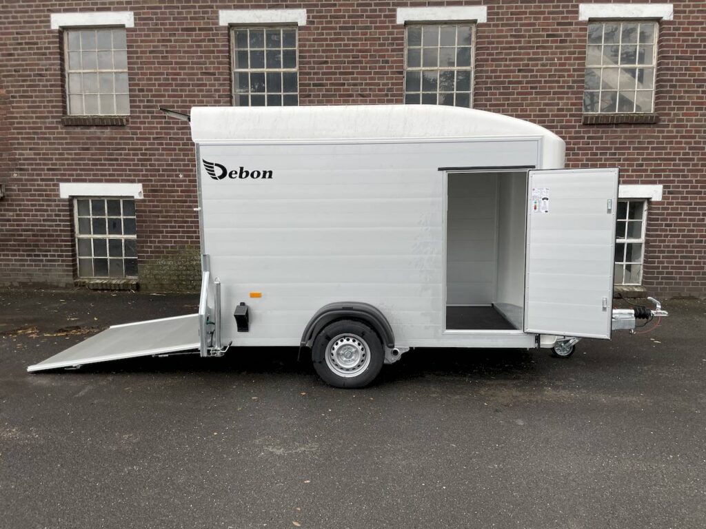 Debon Roadster C300 Alu 303x150x197cm 1.300kg | Kofferanhänger
