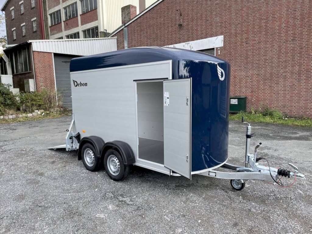 Debon Roadster C500 Alu 313x167x201cm 2.000kg | Kofferanhänger