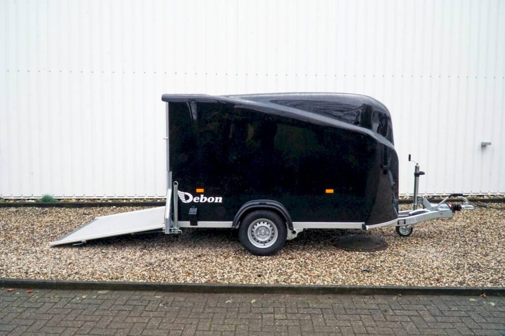 Debon Cargo 300x150x165cm 1.300kg | Kofferanhänger