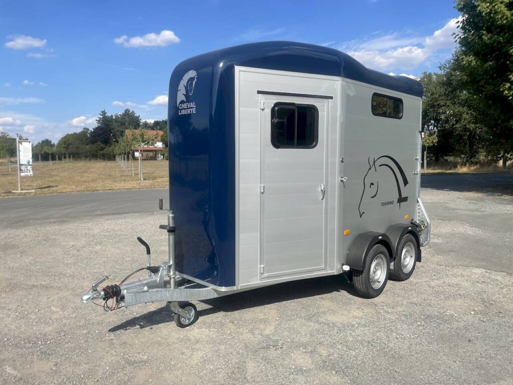 Cheval Liberte Touring Jumping 320x167x230cm 2.600kg | Pferdeanhänger