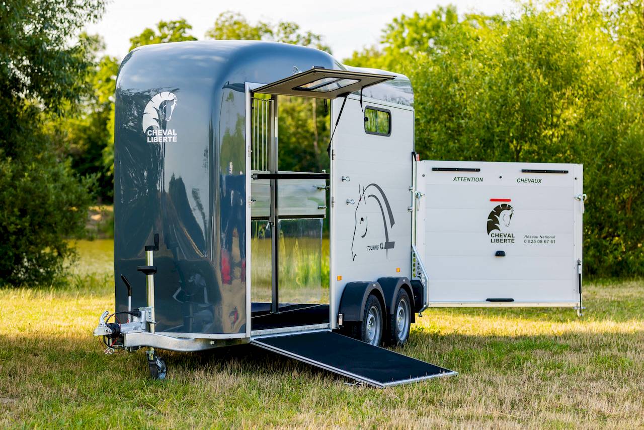Cheval Liberte Touring Country XL 380x181x238cm 2.600kg | Pferdeanhänger