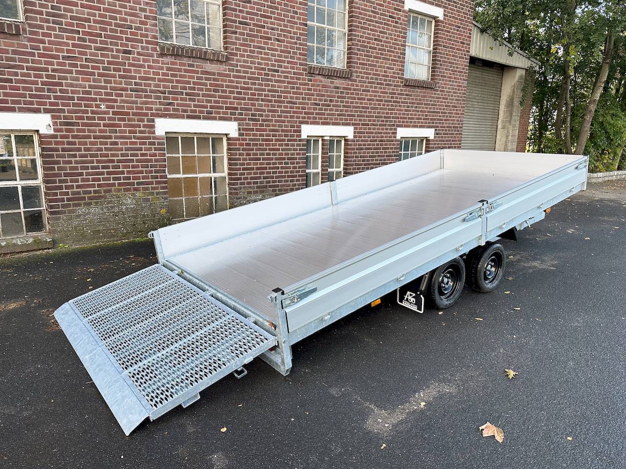 Hapert Trailers Indigo HT-2 455x201x30cm 3.500kg | Baumaschinenanhänger