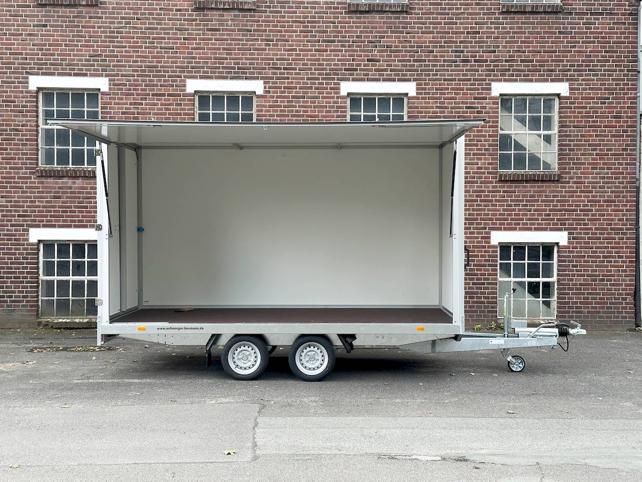 Hapert Trailers Sapphire H-2 401x196x210cm 3.500kg | Kofferanhänger