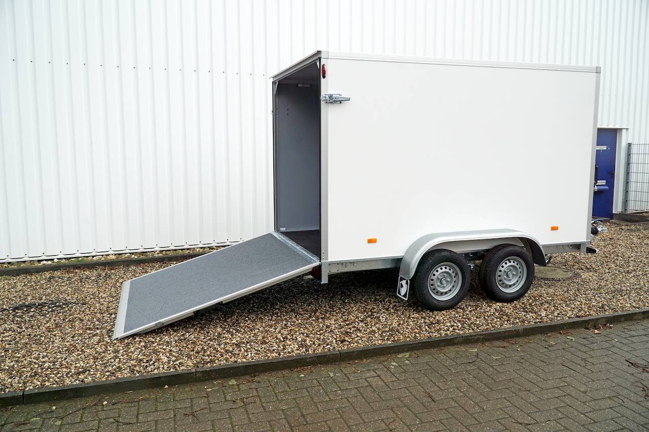 Hapert Trailers Sapphire L-2 300x180x180cm 2.000kg | Kofferanhänger
