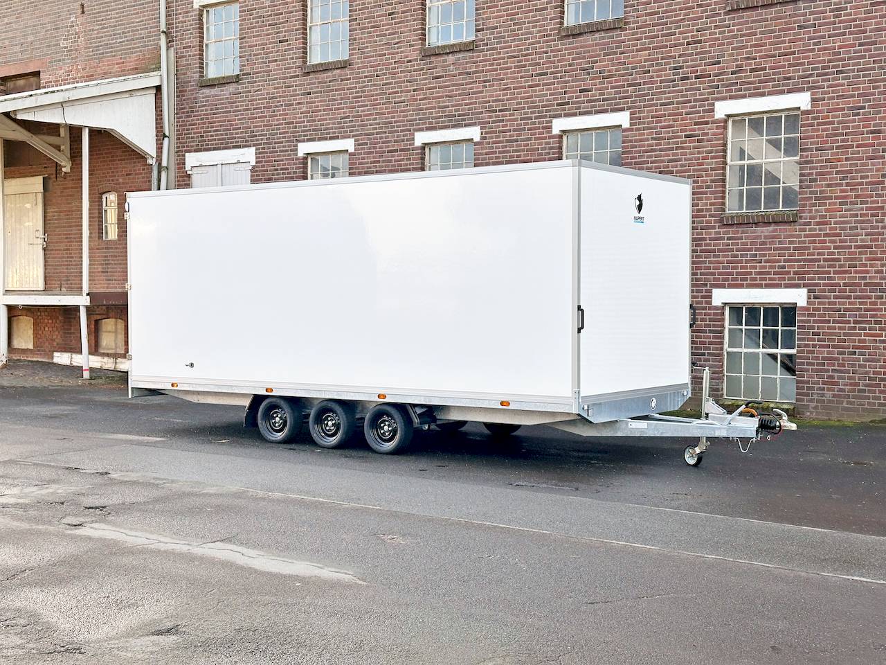 Hapert Trailers Sapphire H-3 599x234x210cm 3.500kg | Kofferanhänger