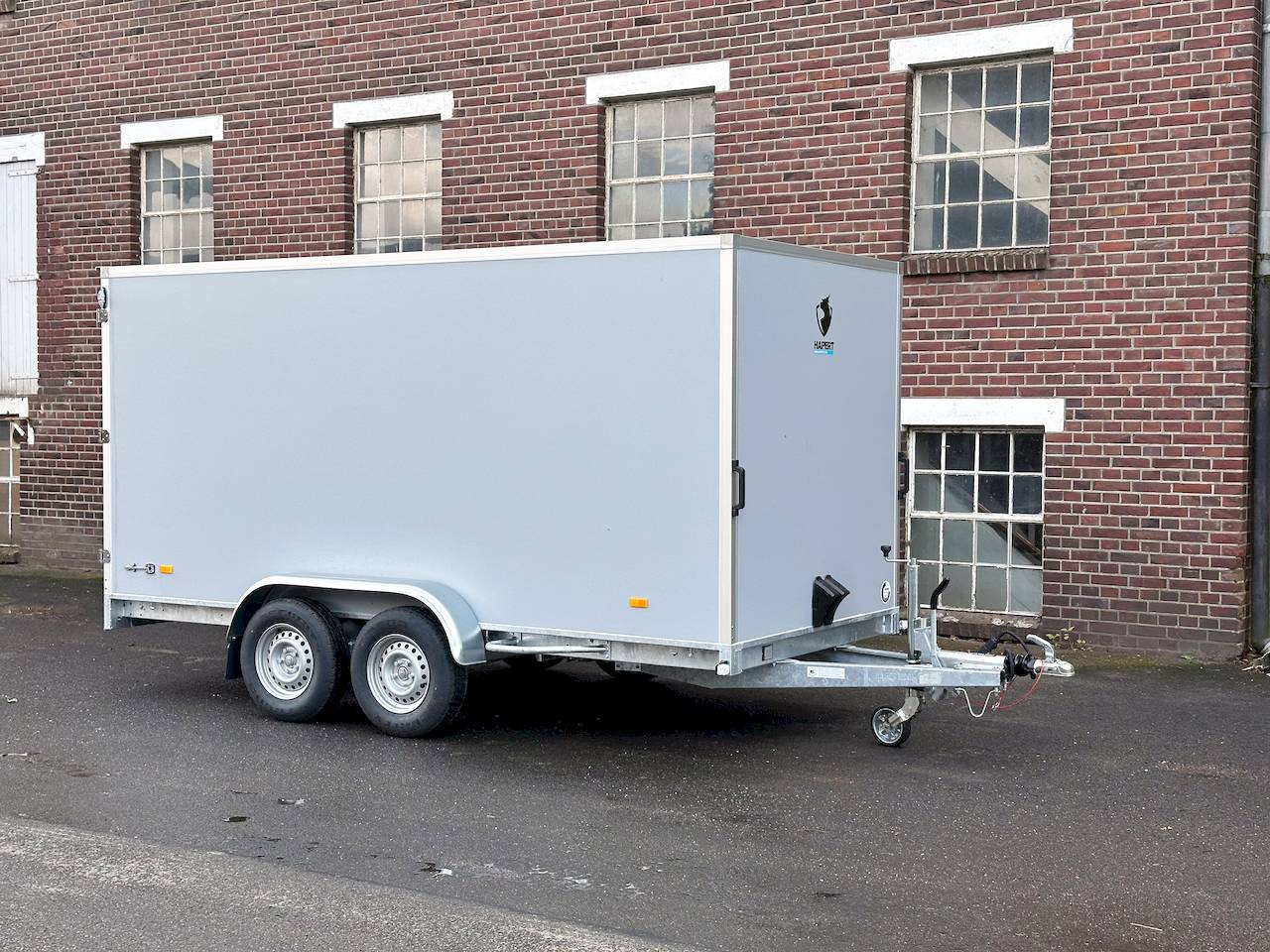Hapert Trailers Sapphire L-2 400x180x180cm 2.700kg | Kofferanhänger