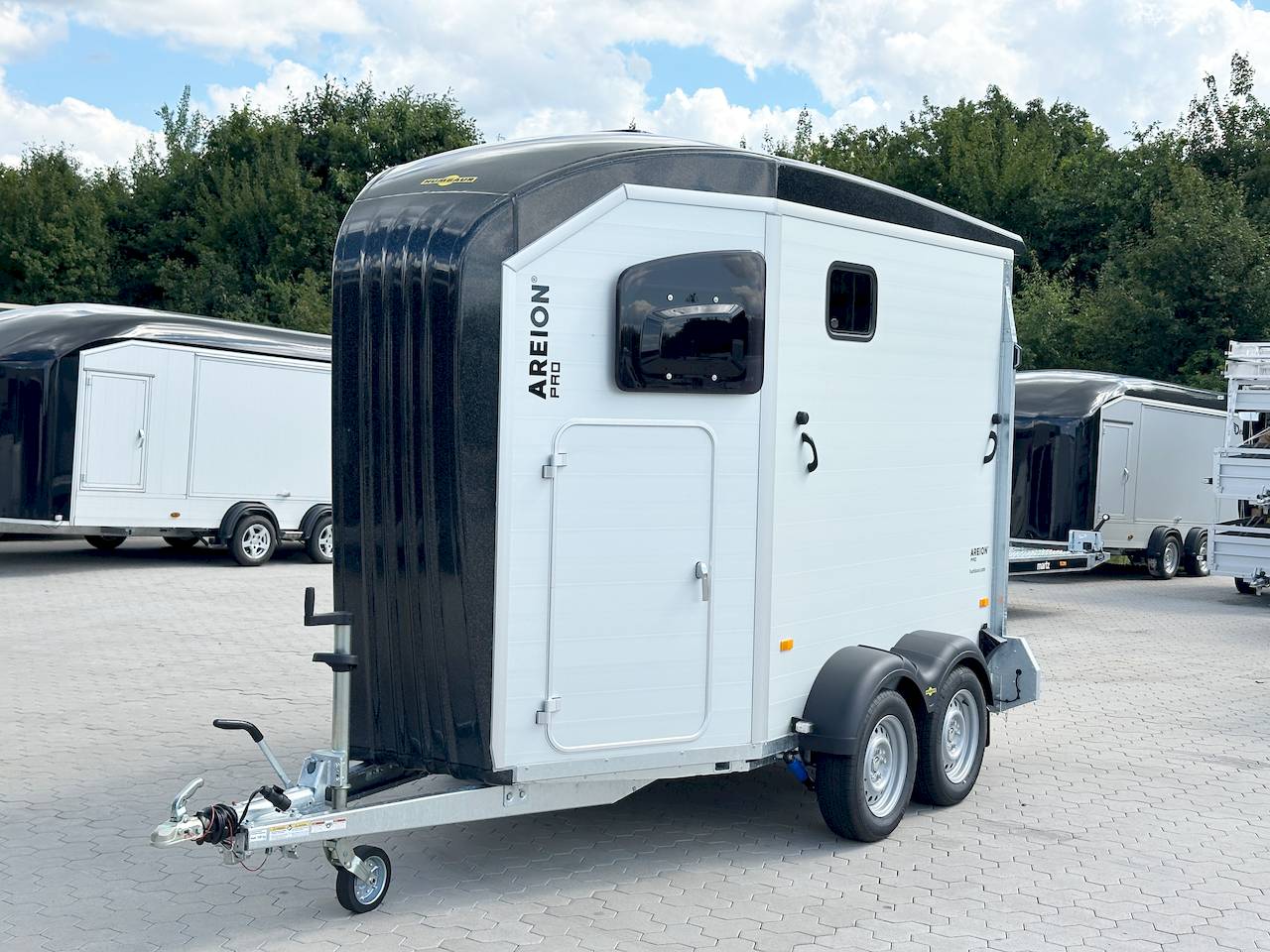 Humbaur Areion Pro 354x171x240cm 2.700kg | Pferdeanhänger