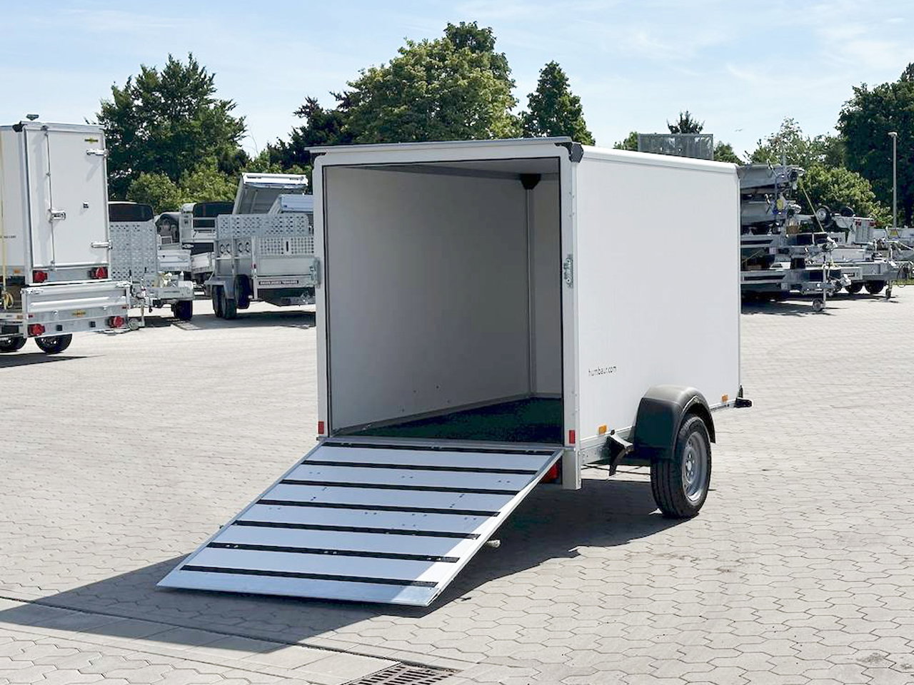 Humbaur HK 132515-15P 251x151x152cm 1.300kg | Kofferanhänger