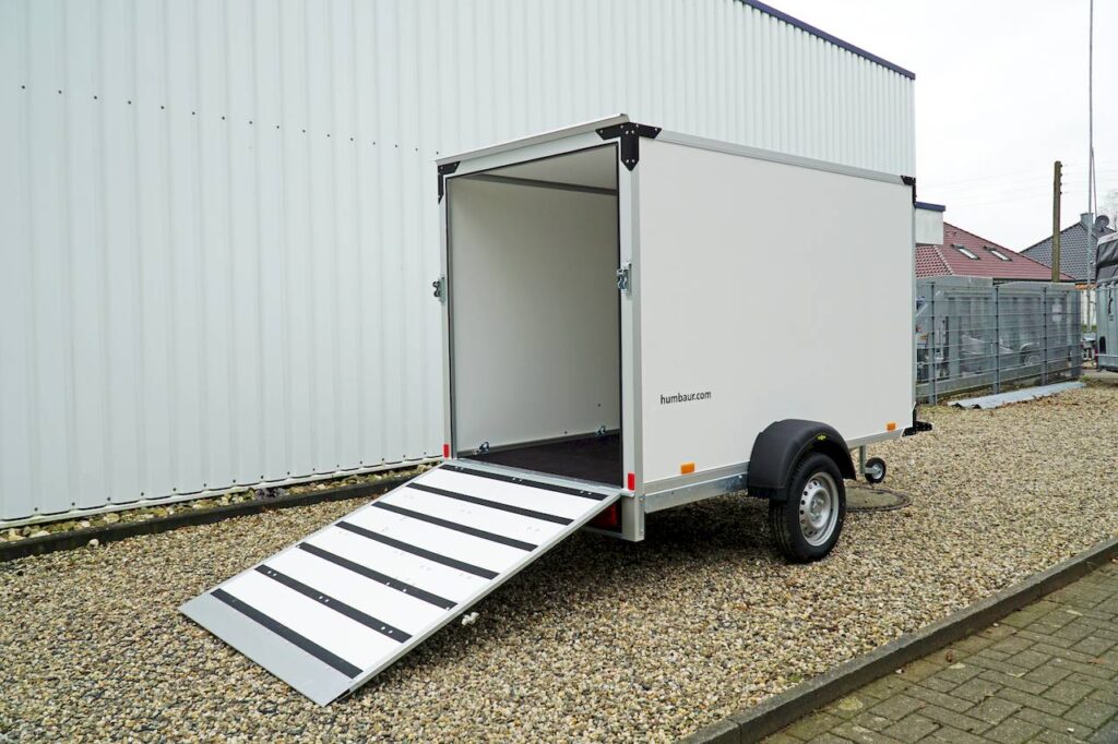 Humbaur HK 752513-15P 251x132x152cm 750kg | Kofferanhänger