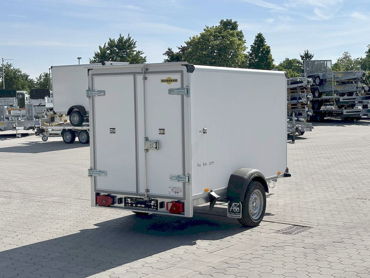 Humbaur HK 132515-15P 251x151x152cm 1.300kg | Kofferanhänger