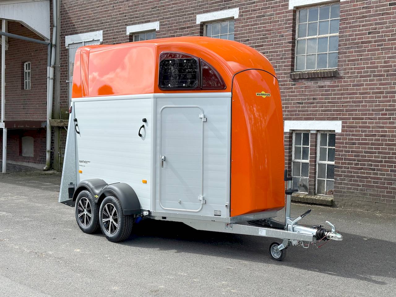 Humbaur Xanthos Aero 344x171x236cm 2.400kg | Pferdeanhänger