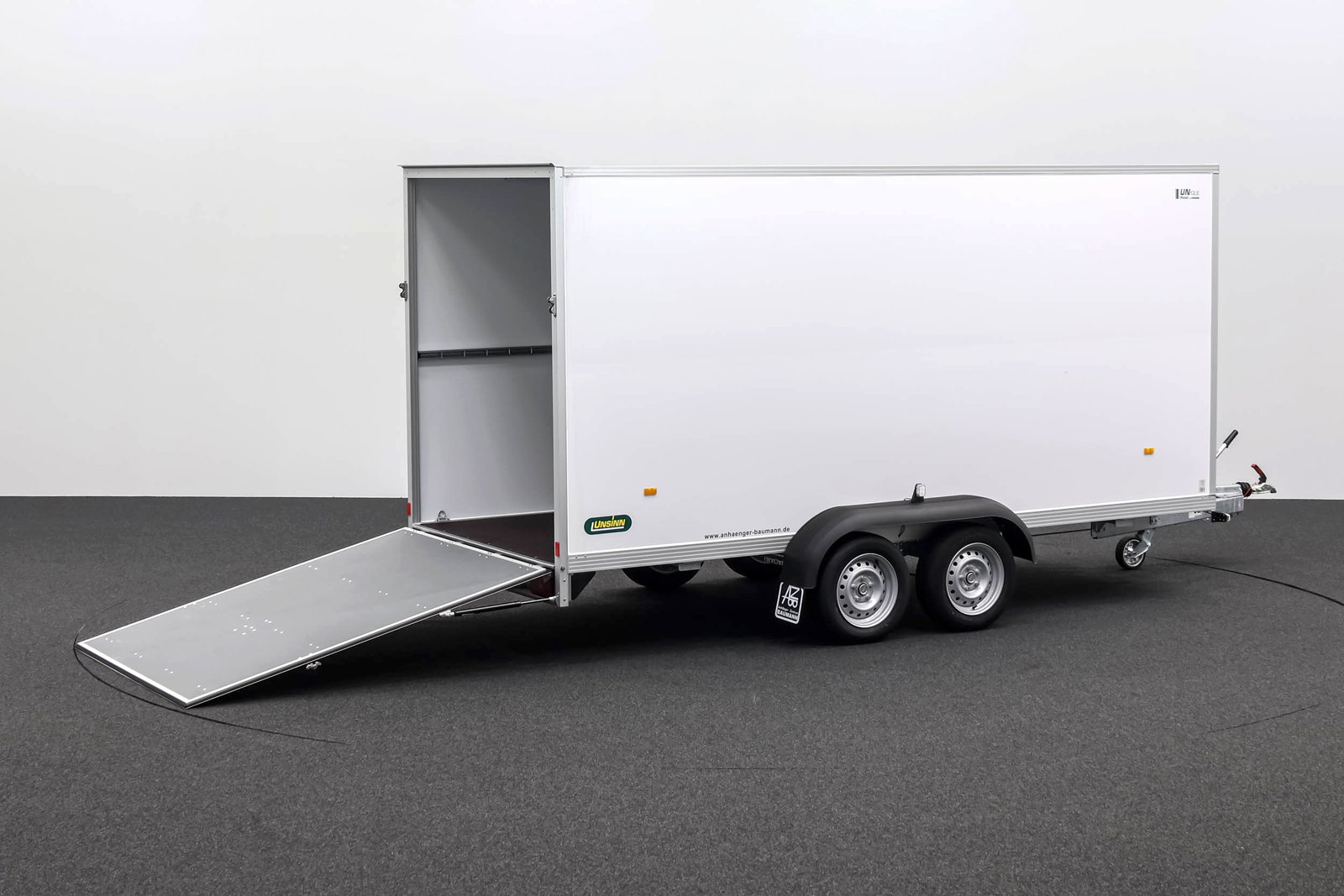 Unsinn UKU 421719-26-14 426x175x194cm 2.600kg | Kofferanhänger