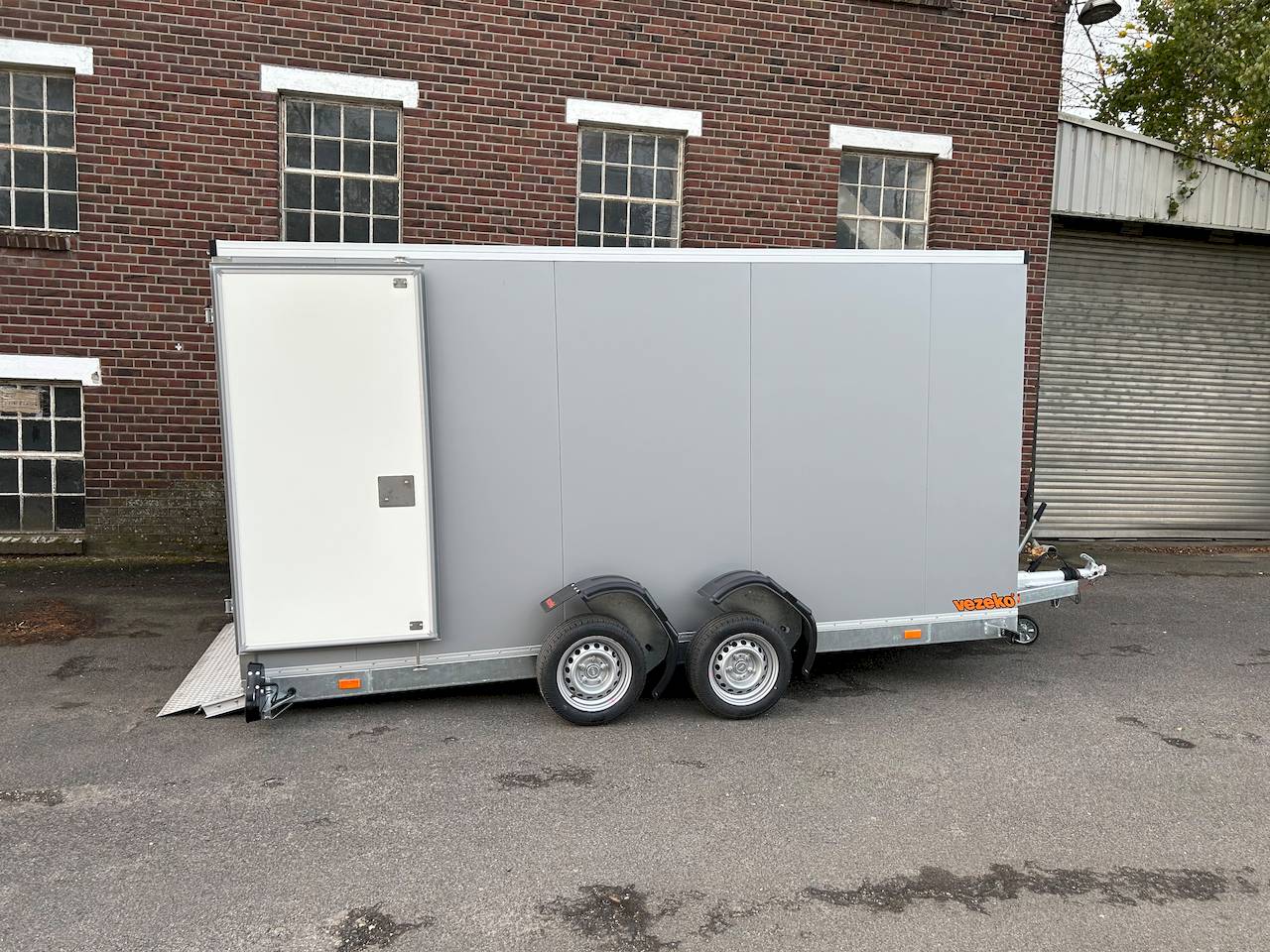 Vezeko Husky FB K D 398x177x200cm 3.500kg | Absenkanhänger