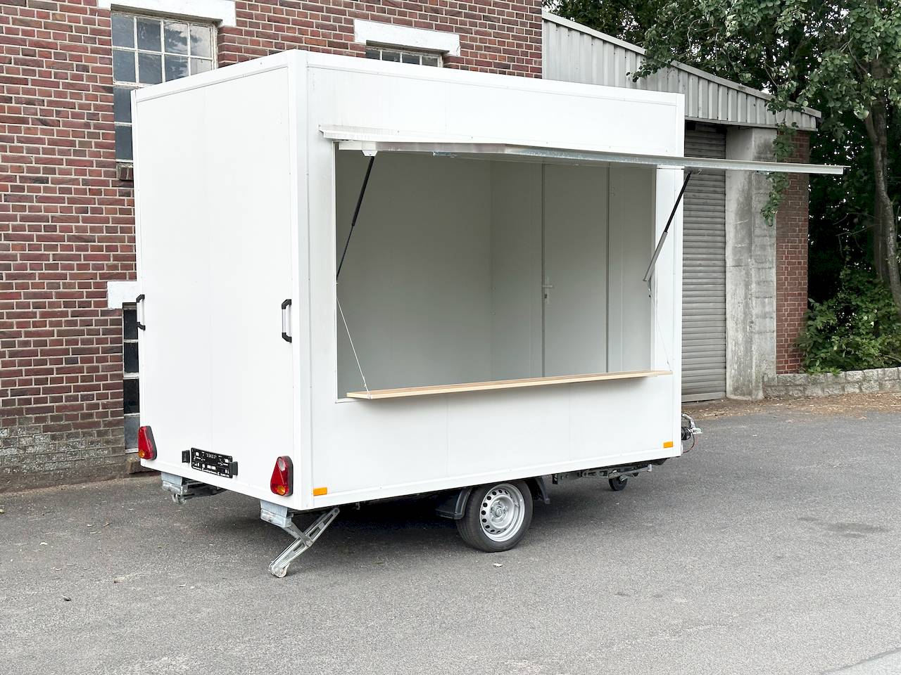 Andere VK 15302023 297x196x230cm 1.500kg | Verkaufsanhänger