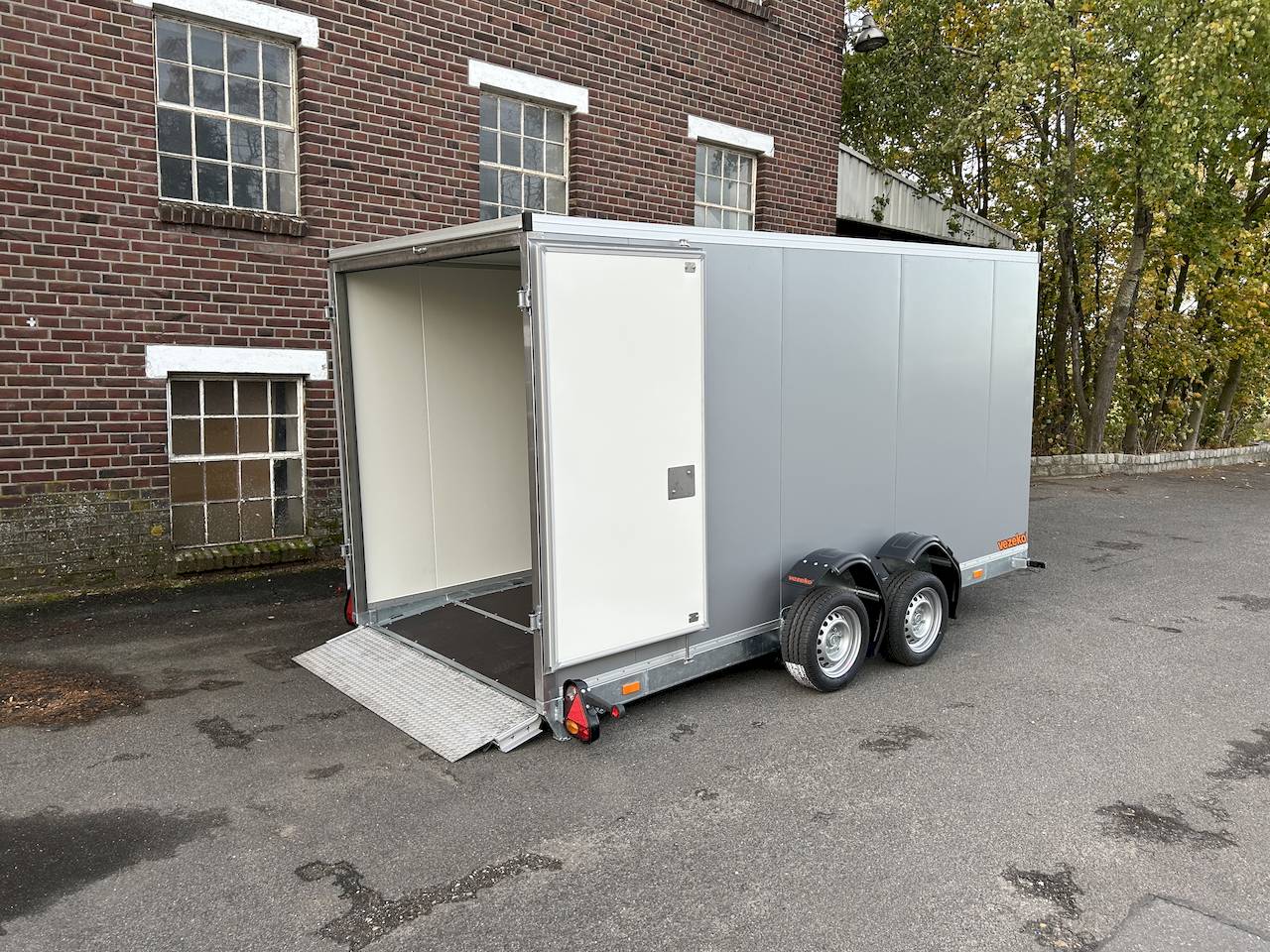 Vezeko Husky FB K D 398x177x190cm 3.500kg | Absenkanhänger