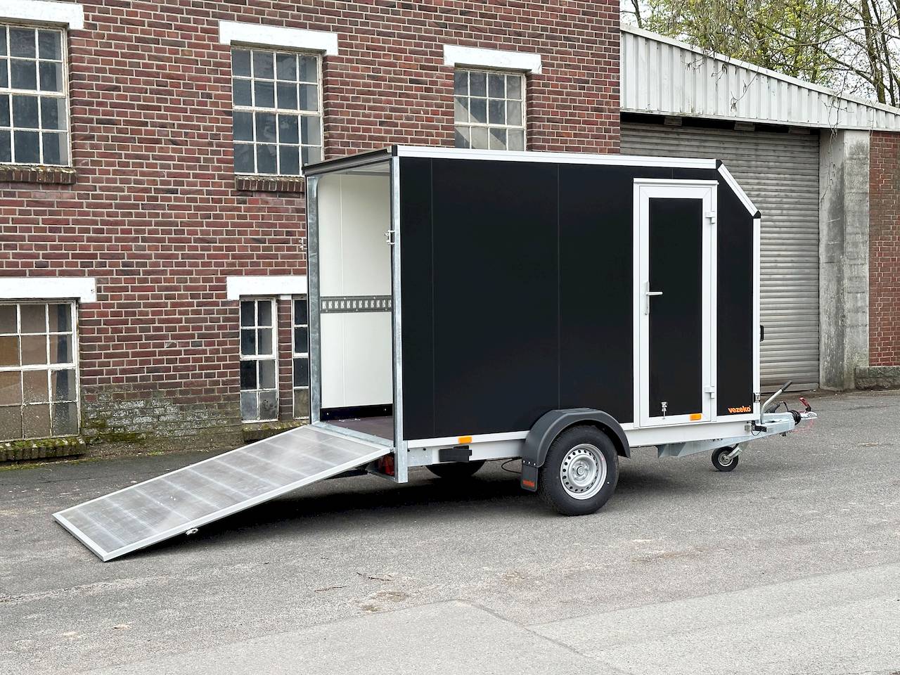 Vezeko TK B 305x152x193cm 1.500kg | Kofferanhänger
