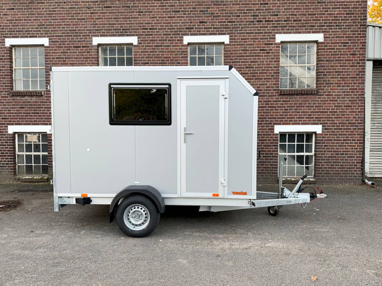 Vezeko TK B 305x152x193cm 1.500kg | Kofferanhänger