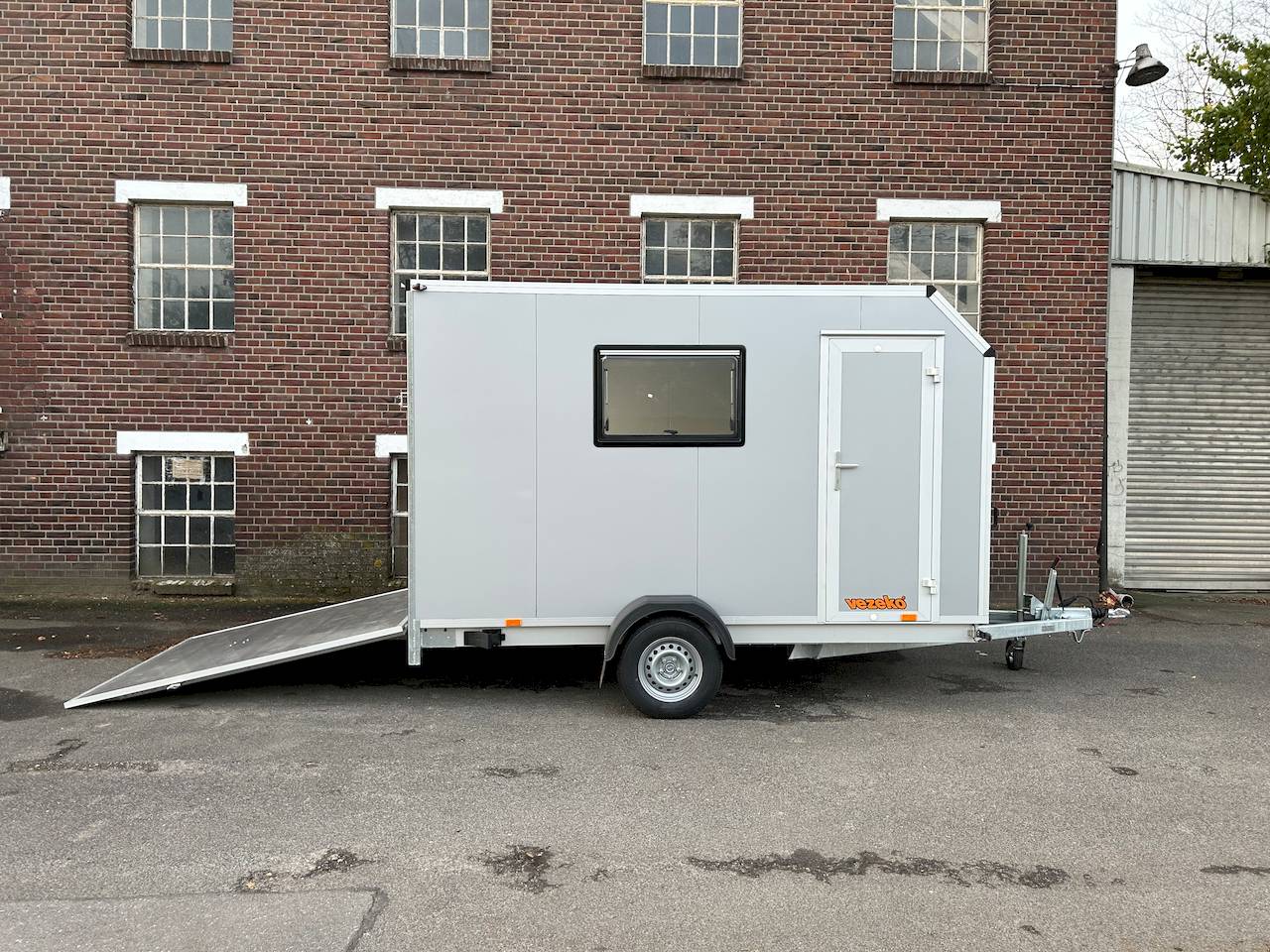 Vezeko TK C 355x184x205cm 1.500kg | Kofferanhänger